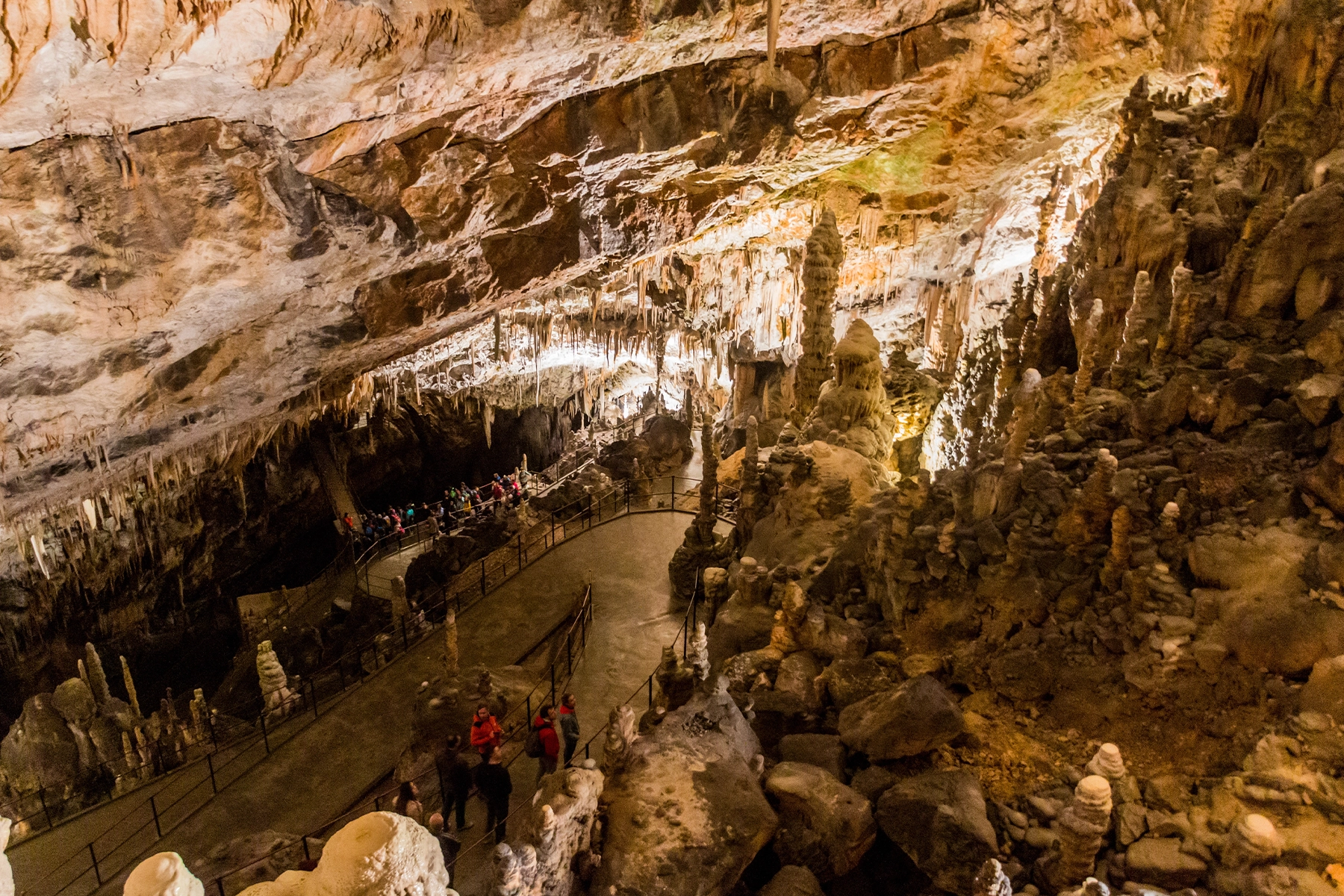 De Postojna Cave in Slovenië bezoeken